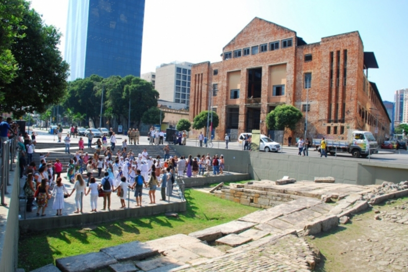 O local foi então rebatizado 'Cais da Imperatriz'. Mas este também acabaria por ser enterrado em 1904, durante a reforma urbana empreendida pelo prefeito Pereira Passos.