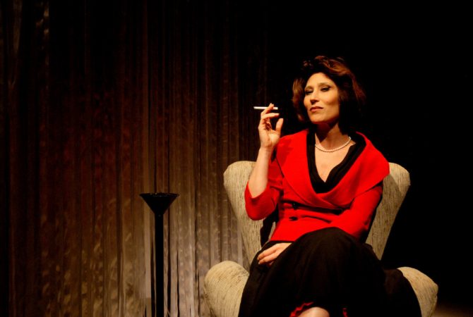 Inesquecível: Clarice Lispector inspira peça de teatro, 48 anos após sua morte