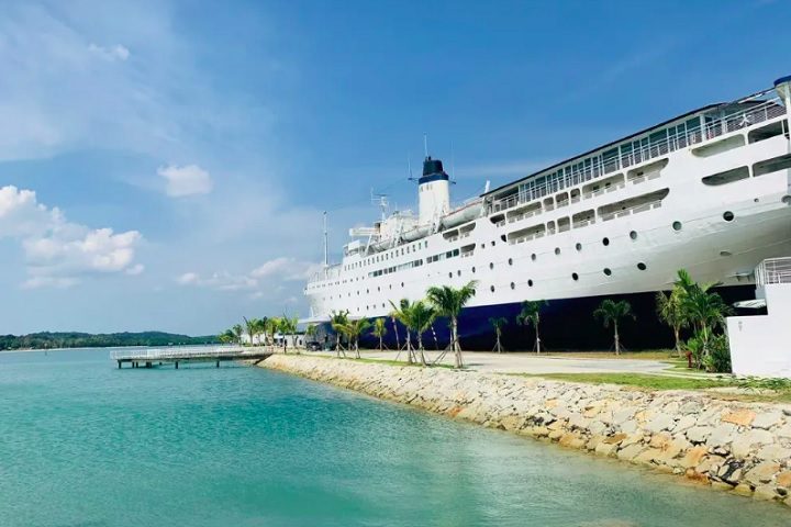 As diárias variam entre 1,7 e 3,8 milhões de rúpias indonésias (ou seja, de cerca de R$ 572 a R$ 1.278).