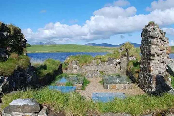 Castelo real esquecido na Escócia na Ilha Finlaggan - Divulgação