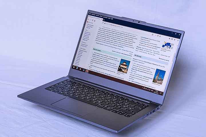 Na era digital, sua essÃªncia sobrevive na forma de plataformas abertas, dinÃ¢micas e em constante atualizaÃ§Ã£o, que refletem tanto as virtudes quanto as contradiÃ§Ãµes do nosso tempo. A histÃ³ria das enciclopÃ©dias, portanto, Ã© tambÃ©m a histÃ³ria da prÃ³pria transformaÃ§Ã£o da maneira como a humanidade organiza e compartilha o saber.

