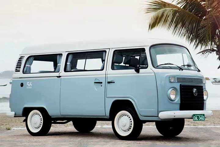 Quase uma década depois, em 1976, a Kombi ganhou frente única e painel europeu. Um ano antes, o motor cresceu para 1.600 cc – 58 cv, chegando a 65 cv com dupla carburação em 1978. 
