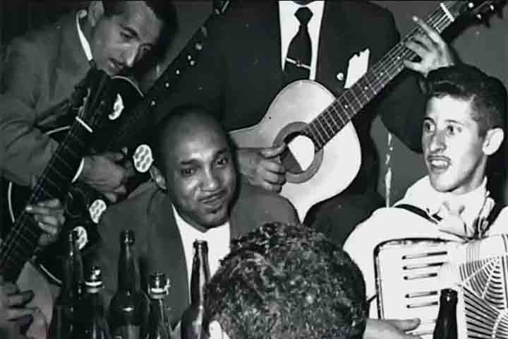 Sua obra ganhou notoriedade pelo tom confessional e pela dramaticidade, especialmente ao tratar das dores e desilusões amorosas.
