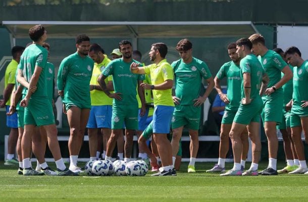 Palmeiras treina com elenco completo e se prepara para duelo contra o Inter