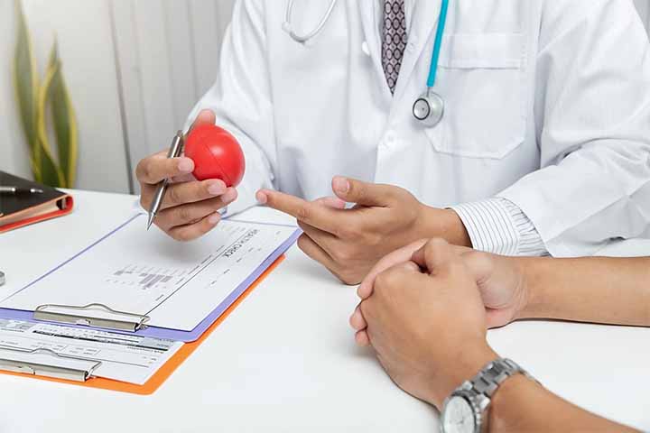 Outro ponto que muitas pessoas esquecem é que dormir mal interfere nos hormônios ligados à fome e à saciedade. O corpo, portanto, precisa de uma boa noite de sono para ter bem-estar.