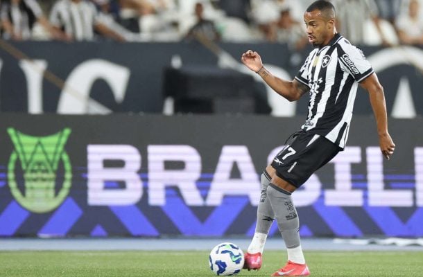 Marlon Freitas pede desculpas à torcida do Botafogo após eliminação