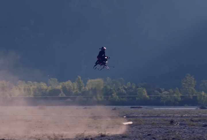 Uma das características da Airbike é que ela é leve e compacta — pesa apenas 30 quilos.