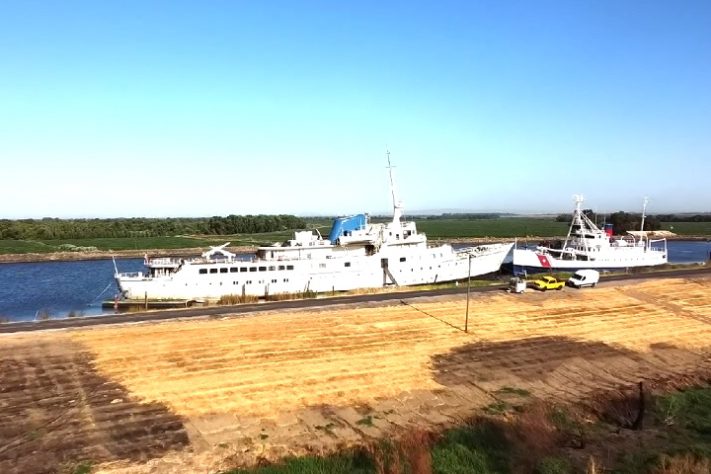 Empresário fica 16 anos tentando restaurar transatlântico e navio afunda - Reprodução/YouTube