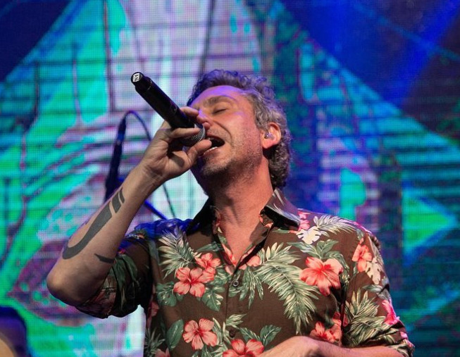 Ao longo da carreira musical, lançou cinco discos autorais: 