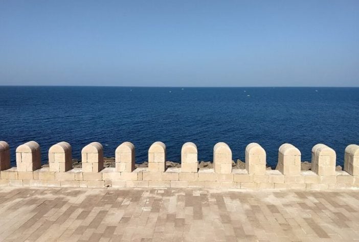 Alexandria - Mar Mediterrâneo -- Wikimedia Commons/Cecioka