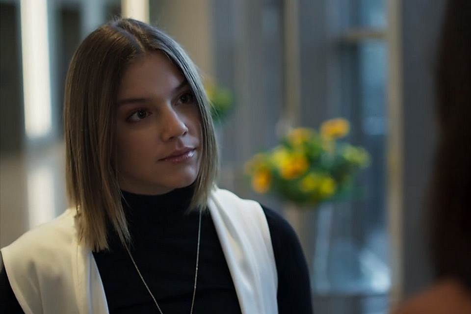 Ainda na TV Globo, participou da novela das 18h, “Órfãos da Terra”, como Dalila, a vilã que não fazia de tudo para separar os protagonistas Jamil e Laila e vingar a morte de seu pai, o Sheik Aziz.
