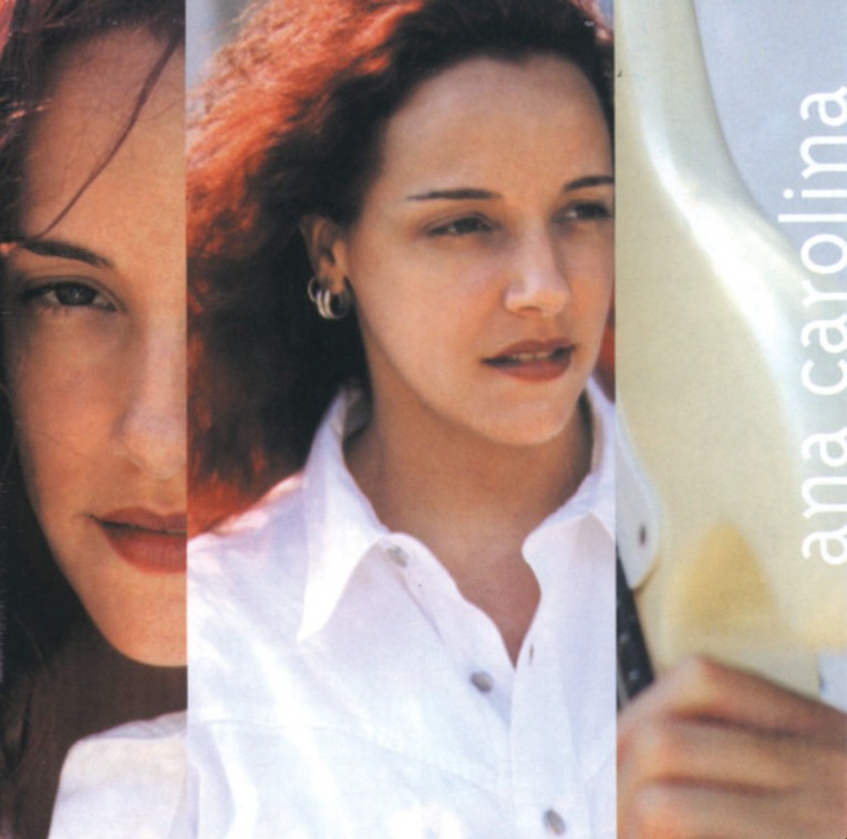 Seu álbum de estreia, intitulado “Ana Carolina”, foi lançado em 1999 com singles como “Garganta”, “Tô Saindo” e “Nada Pra Mim”. O  disco vendeu cerca de 250 mil cópias  e gerou indicações e premiações, inclusive uma nomeação ao Grammy Latino para Melhor Álbum de Pop Contemporâneo Brasileiro.
