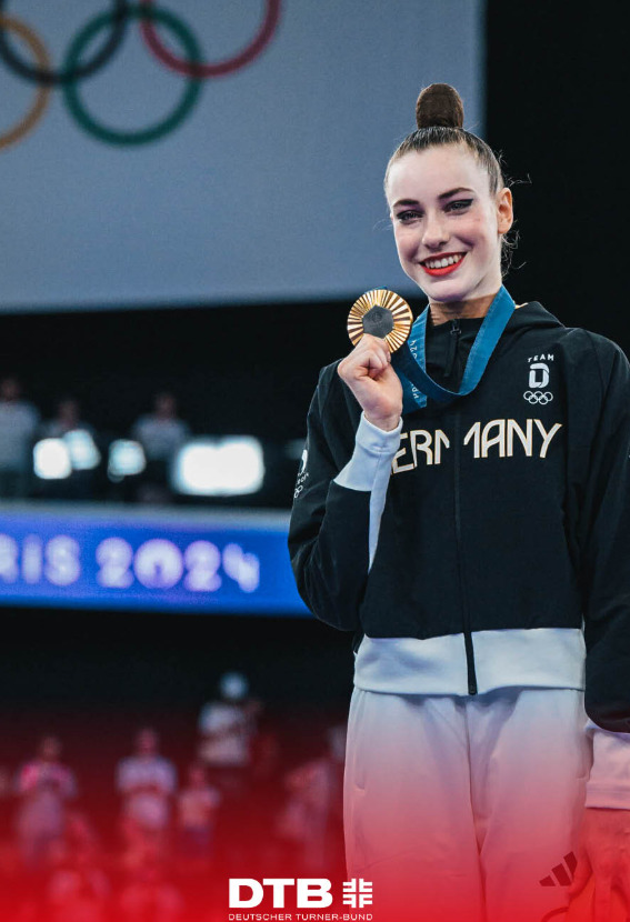 Aos 18 anos, Darja é destaque da modalidade. Campeã olímpica em Paris e vencedora das cinco provas individuais no Mundial de Valência 2023, conquistou mais um ouro no Rio.
