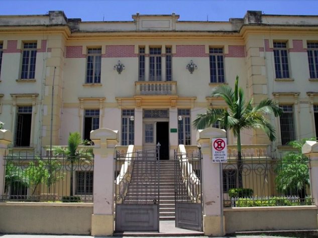 Escola Estadual Conselheiro Rodrigues Alves - Reprodução/Facebook