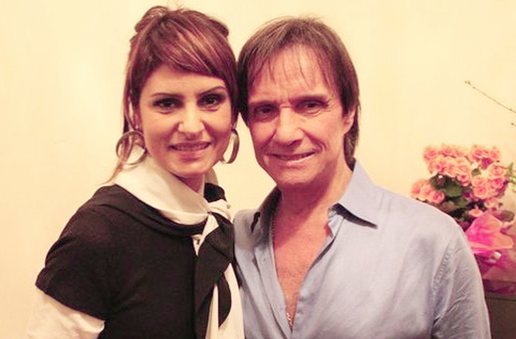 Por sua grande contribuição ao gênero musical, Fernanda Abreu passou a ser considerada a “mãe do pop dançante brasileiro”, misturando samba, funk, soul, rhythm and blues e música eletrônica com coreografias marcantes. A artista carioca ainda fez parcerias com grandes nomes nacionais, como Gilberto Gil, Lenine, Planet Hemp, Mart’nália, Carlos Lyra e Roberto Carlos. 
