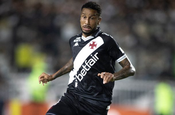 Jair, do Vasco, informa que cirurgia foi bem-sucedida e que iniciará fisioterapia: ‘Mais um recomeço’