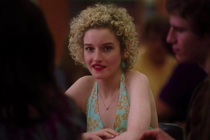 Julia Garner em 