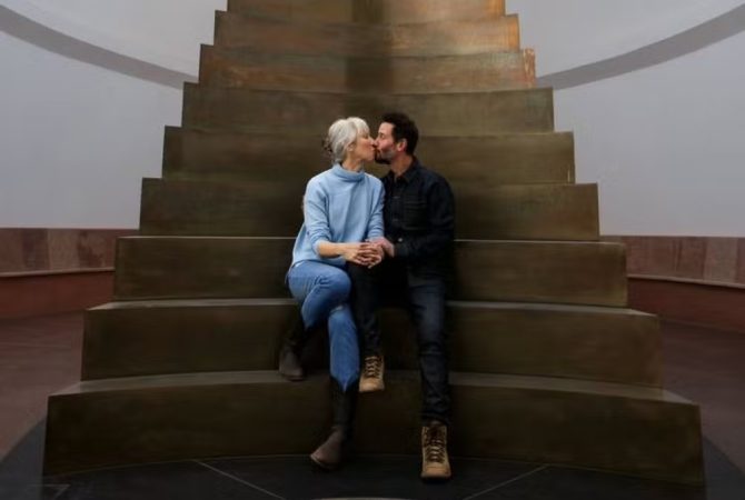 Keanu Reeves se casou? Ator e namorada desmentem boato