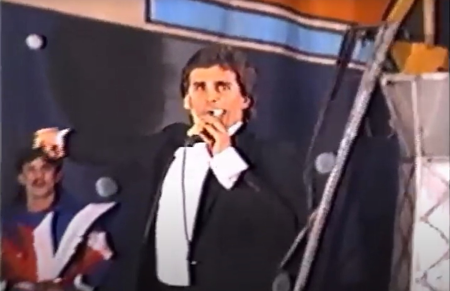 Outro personagem importante para sua foi  Henrique na novela “Cambalacho” , em 1986. O personagem era um jovem que abandonava os estudos na PUC para seguir a carreira de trapezista, e a experiência acabou despertando no ator uma relação verdadeira com o universo circense.
