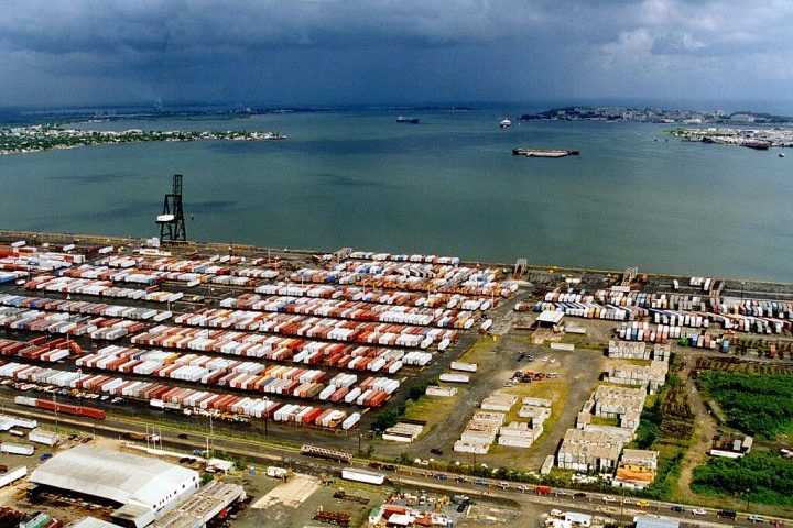 O fato curioso aconteceu no porto de San Juan, em Porto Rico, durante uma inspeção alfandegária. 