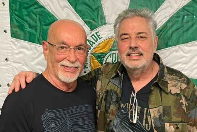 Viúvo de Rita Lee visita barracão da Mocidade, cujo enredo será sobre a cantora