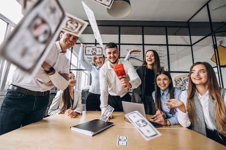 As profissões com maiores salários para os novatos - Imagem Freepik