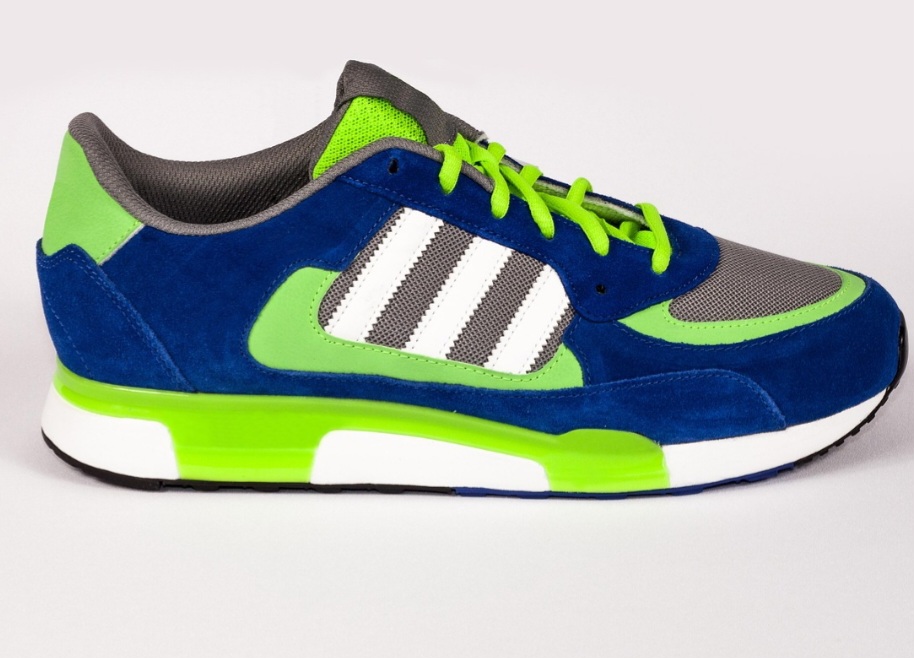 Na década de 1860, na Inglaterra, surgiram os primeiros modelos de 