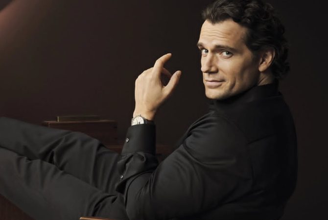 Henry Cavill sofre lesão e gravações de ‘Highlander’ são adiadas