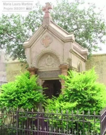 Túmulo de Maria Augusta de Oliveira Borges - Reprodução