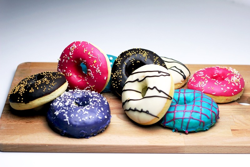 Após o conflito, os soldados retornaram aos Estados Unidos e buscaram os donuts em padarias e cafés, sendo um passo importante para a popularização do doce em solo norte-americano.