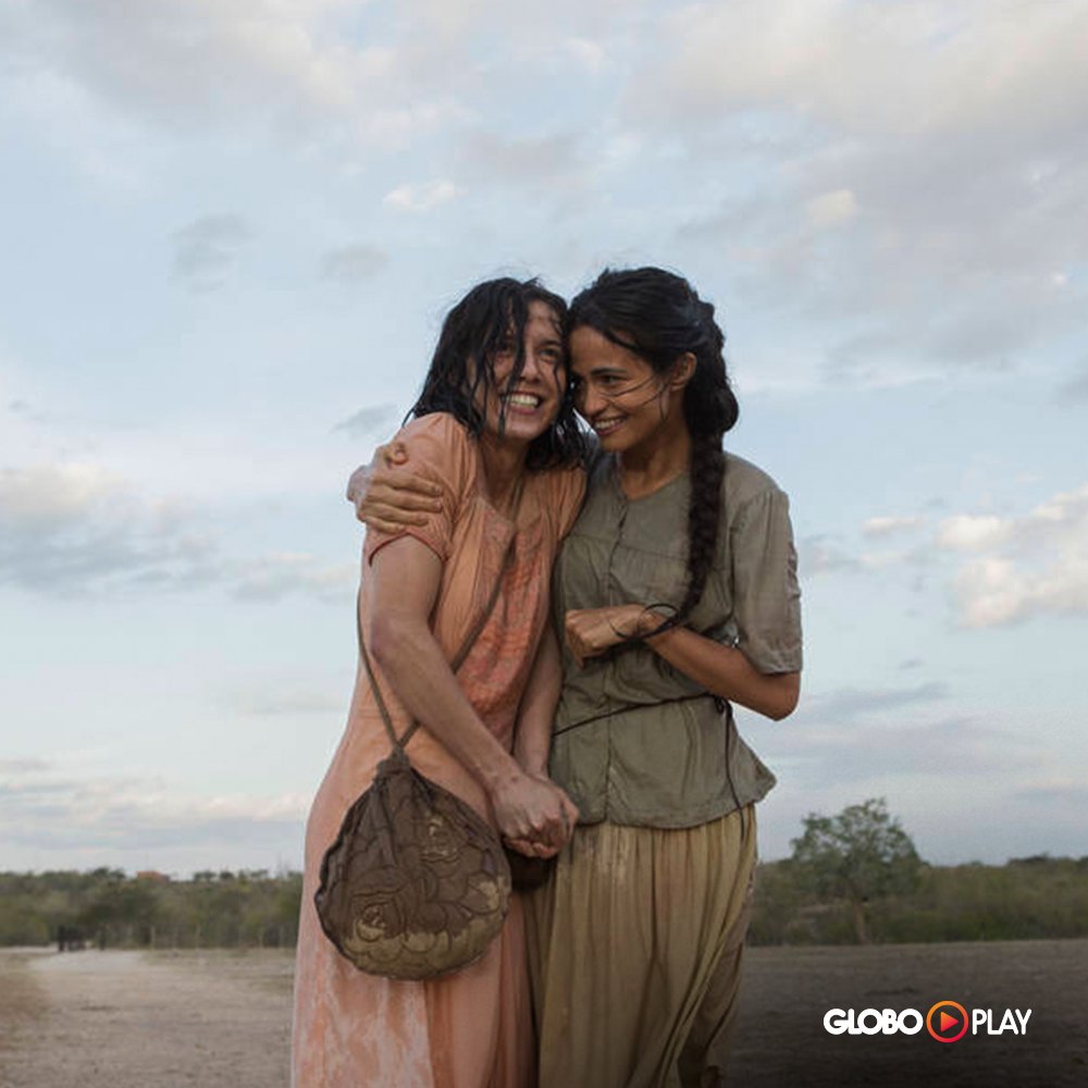 No cinema, sua estreia ocorreu em “Malu de Bicicleta” em 2011, dando início a uma filmografia que inclui produções como “O Tempo e o Vento”, “Entre Irmãs”   o aclamado “As Boas Maneiras”, “Abraço de Mãe” e “Precisamos Falar”.
