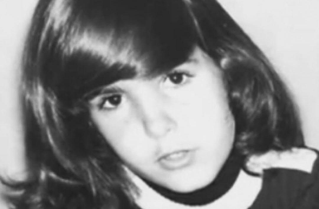 Aos dez anos, decidiu que queria ser atriz após assistir ao filme 