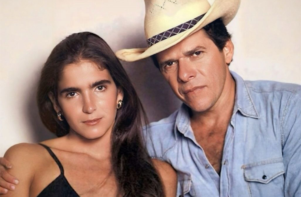 Em 1988, pela primeira vez, foi protagonista de uma novela, em 