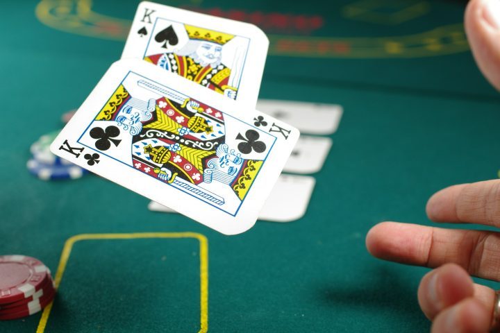 Identificado como Jey Gonzalez-Diaz, o homem acumulou uma dívida de US$ 16,7 mil (cerca de R$ 90,7 mil) em jogos de cassino.