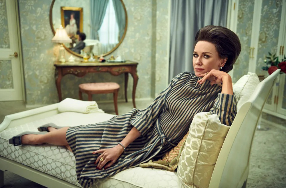 Mais recentemente, em 2024, a atriz brilhou como Babe Paley na série 
