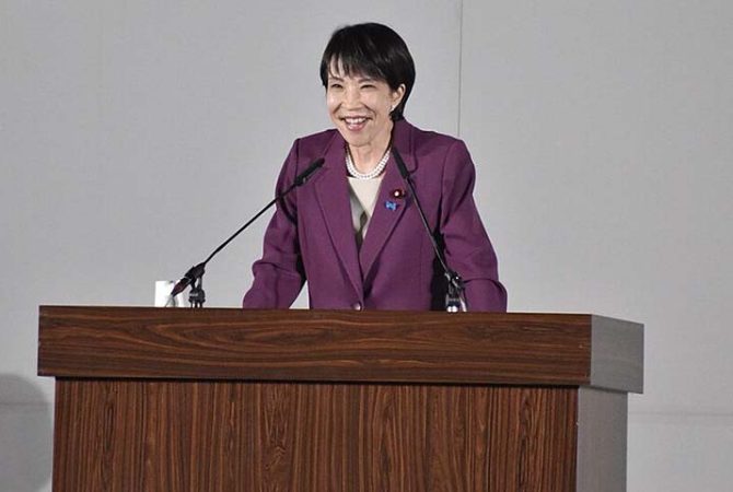 A ‘dama de ferro do Japão’: quem é Sanae Takaichi, primeira mulher a liderar o país asiático