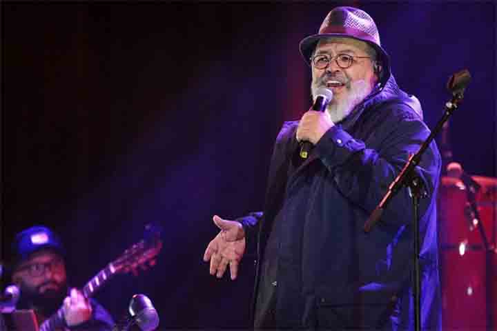 Jorge Aragão anuncia que pretende reduzir a quantidade de shows em 2026