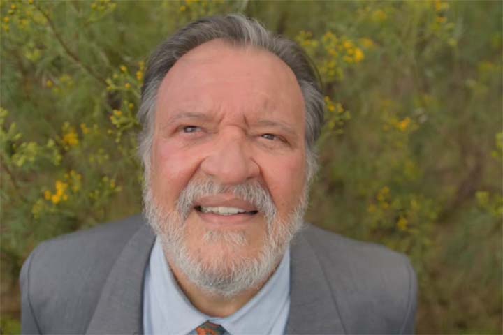 Além do seu qualificado trabalho como ator, ele se dedica à preservação ambiental e à manutenção de um espaço de residência artística no Paraná. 