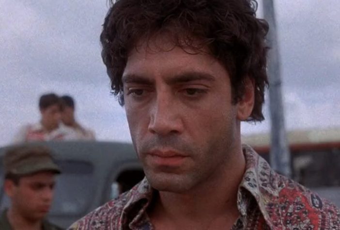 Javier Bardem em “Antes do Anoitecer” (2000) – Reprodução