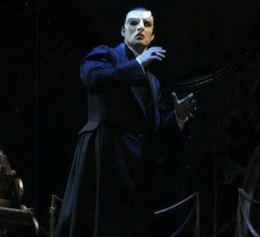 Morre ator Ben Lewis, conhecido por interpretar o protagonista de O Fantasma da Ópera no teatro – Reprodução/Instagram