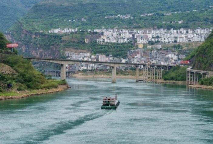 Rios da província de Yunnan, China - ダモ リ/Unsplash