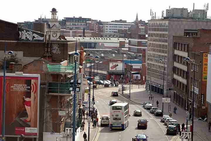 13º) Digbeth, Birmingham (Reino Unido) – Epicentro da cultura alternativa britânica, repleto de murais de 