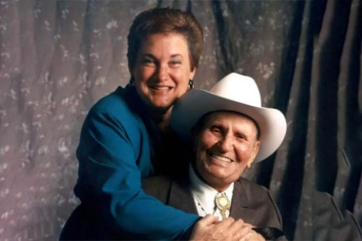 Gene Autry, o único artista com estrelas nas cinco categorias da Calçada da Fama 