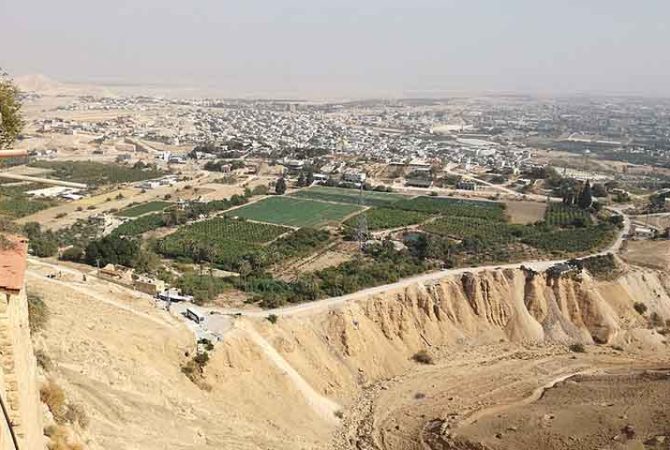 Jericó, a cidade mais baixa e mais antiga do planeta, resiste há 11 mil anos