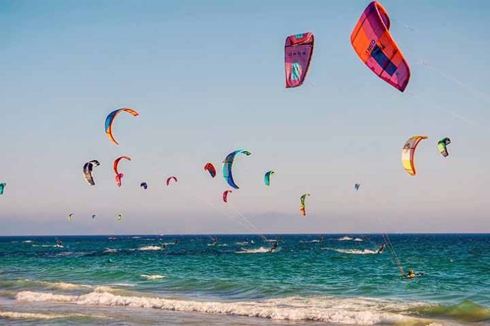 Kitesurf, kiteboarding, originalmente flysurfing,, esporte aquático -Flickr Manuel Barroso