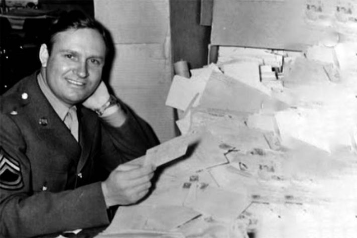 Gene Autry, o único artista com estrelas nas cinco categorias da Calçada da Fama 