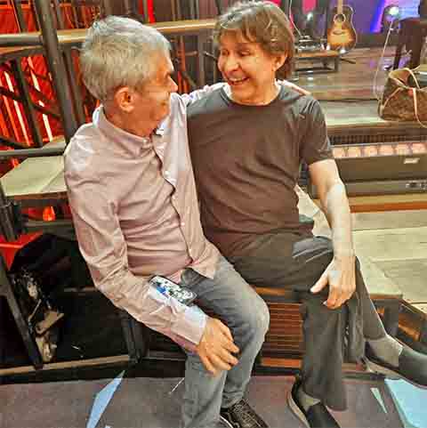 Em 2024, Lô participou do espetáculo “As Cores do Clube da Esquina”, no Palácio das Artes, e anunciou o álbum “Tobogã”, lançado em agosto, com letras da poeta Manuela Costa e participação especial de Fernanda Takai.

