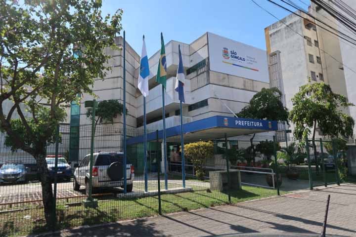 No século XVIII, a região de São Gonçalo se tornou um centro econômico com fazendas, engenhos e plantações de feijão, milho e arroz. 