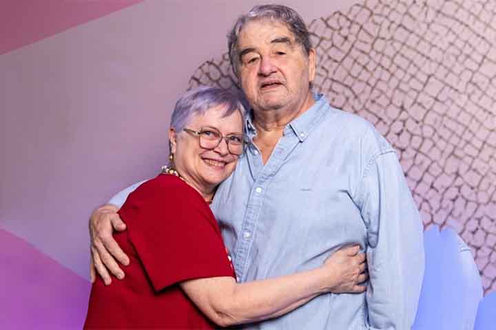 Na vida pessoal, Otávio foi casado com a atriz Beth Pinho Souza entre 1971 e 1985, união da qual nasceram duas filhas, Manuela e Mariana. Em 1986, casou-se com a também atriz Cristina Mullins, com quem vive até hoje.
