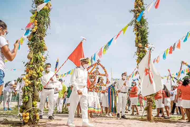 Além disso, o ritmo cultural do Pará marca presença com manifestações como o carimbó e festivais tradicionais, que reforçam o sentimento de pertencimento e autenticidade da região.
